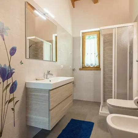Nonno Bigi Genziana Apartamento Tremosine
